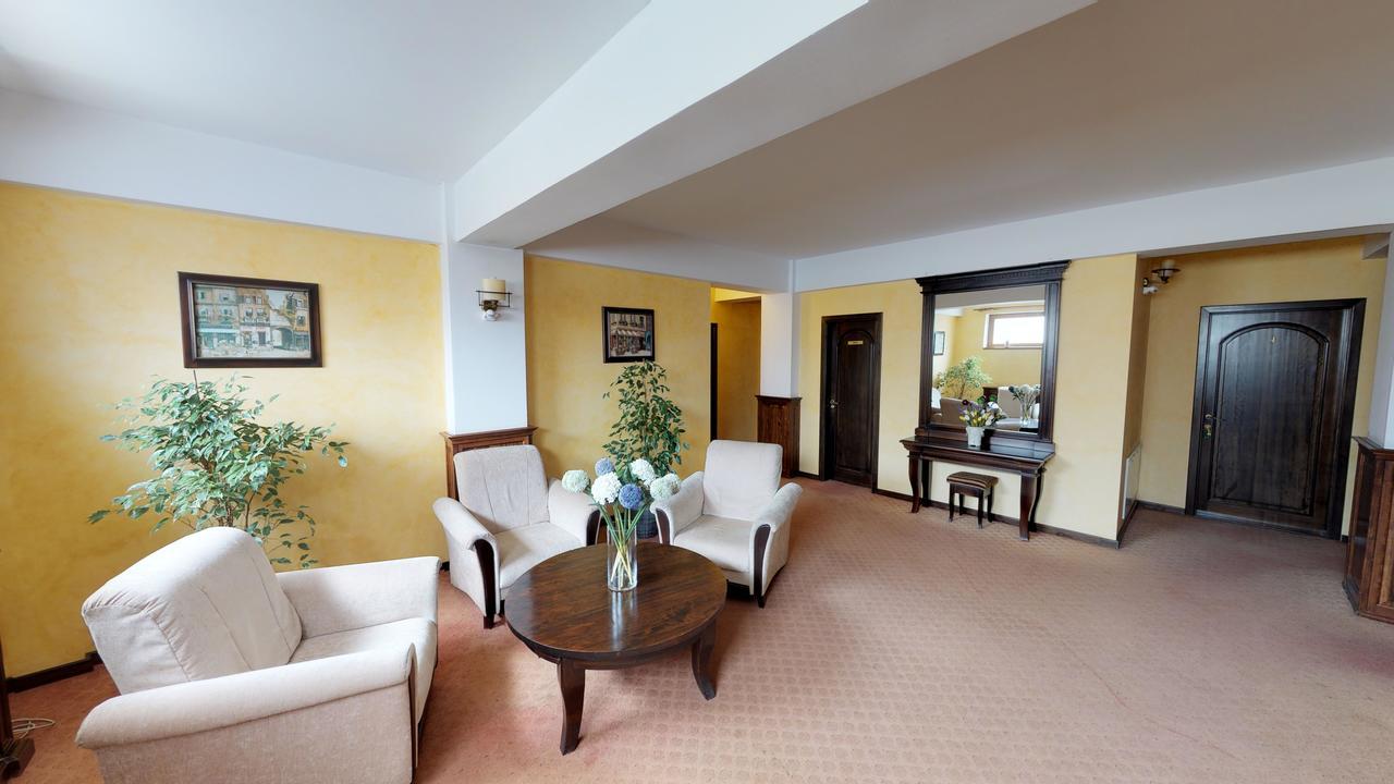 Pension Korona Sibiu Esterno foto